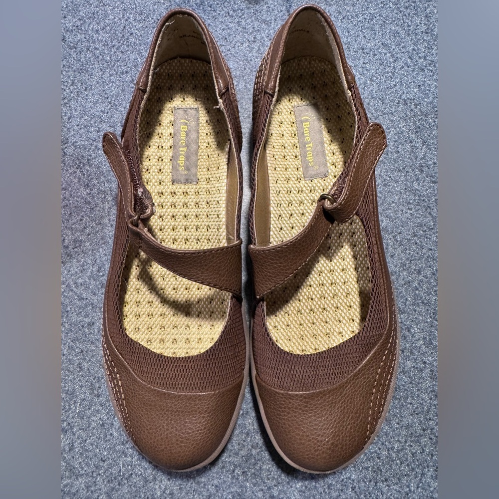 Baretraps Women's Brown Mary Jane Shoes